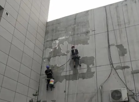 阿克苏地楼顶漏水维修公司分享下阿克苏地外墙防水的注意事项